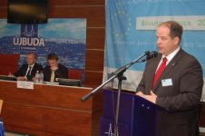 Újabb Európai uniós idősügyi projektet nyert el a kerület