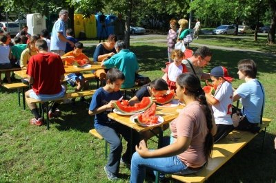 Dinnyeevő versenyt rendeztek Őrmezőn