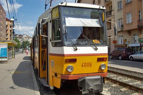 Kezdődik a budai fonódó villamoshálózat kivitelezése