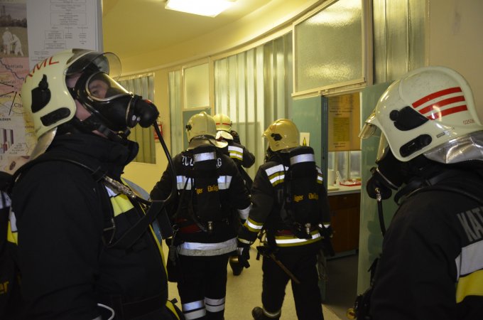 Jól vizsgáztak az újbudai tűzoltók a BME reaktorában tartott gyakorlaton (foto:XI. kerületi Hivatásos Tűzoltó-parancsnokság)