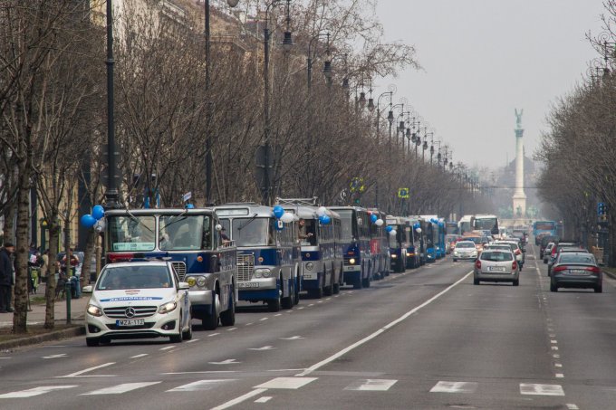 Százéves a budapesti autóbusz-közlekedés