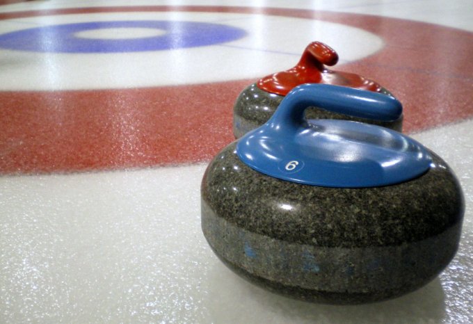 Zászlóavatás a Kamaraerdei Curling Klubban