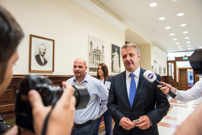 Ítélet: felmentették Molnár Gyulát