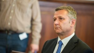Elhúzódnak a korrupciós nyomozások